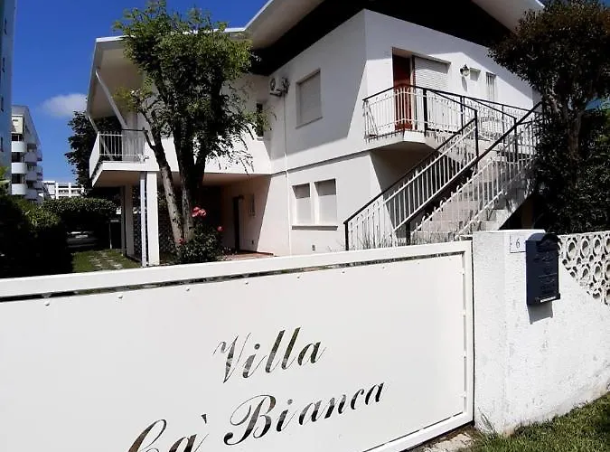 Villa Ca\' Bianca